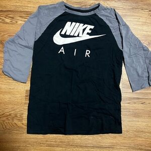 Men’s Small Nike Air Black and Gray 3/4 Sleeve Baseball Shirt